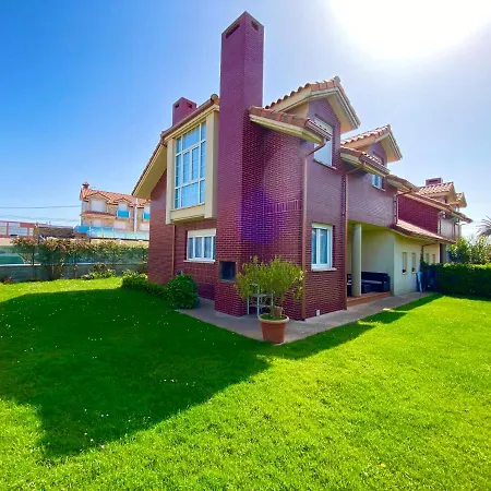 Casa vacanze Casa De Anmar Casa Independiente Con Jardin, Ajo