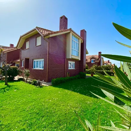 Feriehus Casa De Anmar Casa Independiente Con Jardin, Ajo