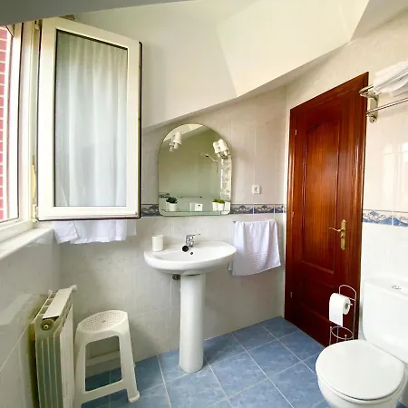 Casa De Anmar Casa Independiente Con Jardin, 別荘 アホ